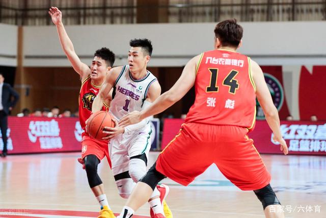 开云体育app-包含广州队内部会议纪要流出：关键时刻战术微调，CBA常规赛使命明确，年轻球员得到机会的词条
